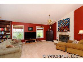 24 Glenfield Way - Photo 4