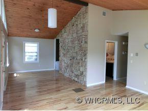  - Photo 2
