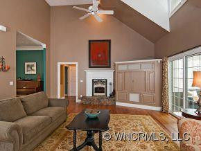 8 Hickory Ridge - Photo 3
