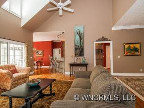 8 Hickory Ridge - Photo 4