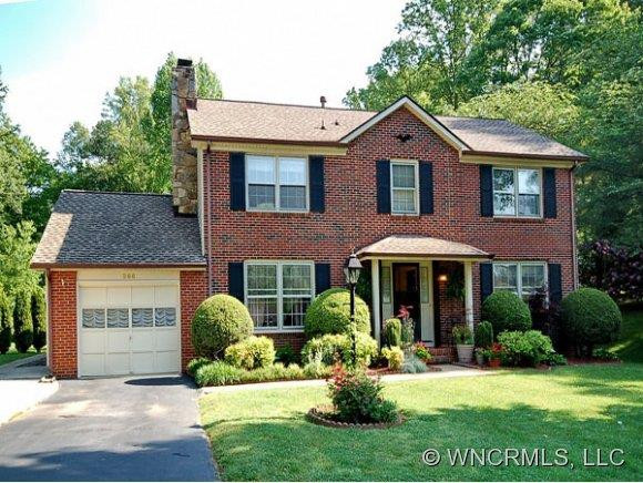 266 FOXCROFT DRIVE