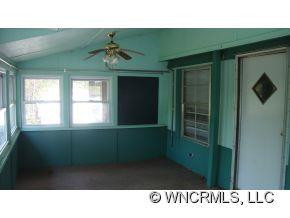 281 S. 281 South - Photo 3