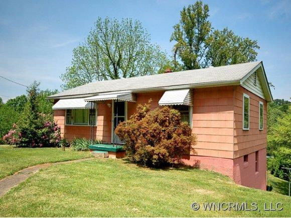 4 RIDGEWAY DRIVE