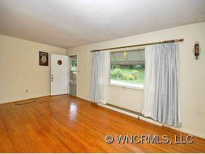 4 RIDGEWAY DRIVE - Photo 2