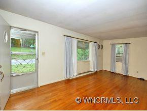 4 RIDGEWAY DRIVE - Photo 4