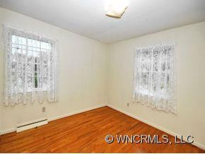 4 RIDGEWAY DRIVE - Photo 6