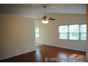 939 Mulberry Street - Photo 4