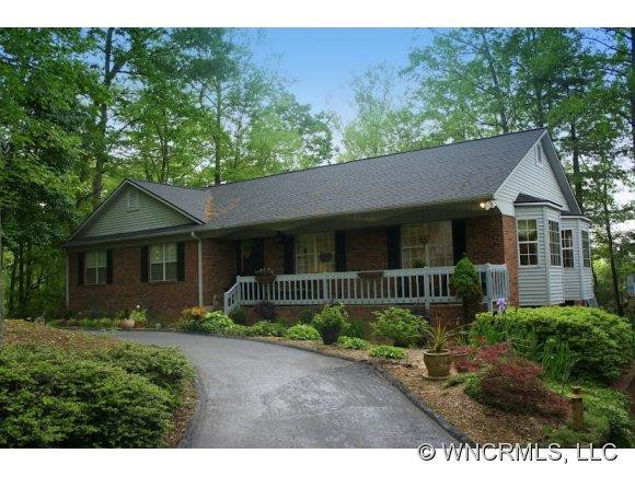 504 Hunters Glen Lane