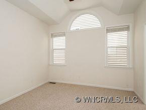 80 Woodcreek Cir - Photo 8