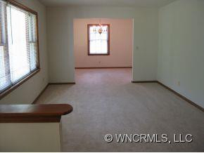 159 Haywood Knolls Drive - Photo 2