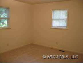 159 Haywood Knolls Drive - Photo 5
