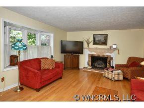 2401 Glenheath Dr. - Photo 3
