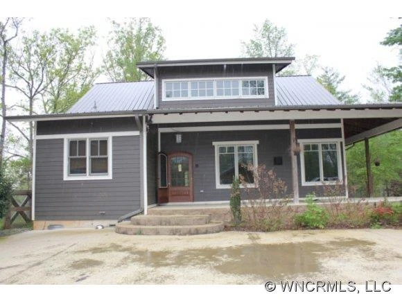 449 Rock Ridge Dr.