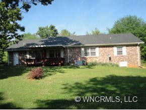 136 Carlton Drive - Photo 2