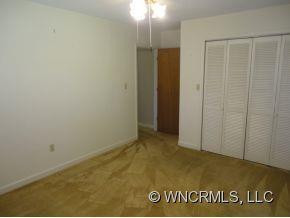 136 Carlton Drive - Photo 12