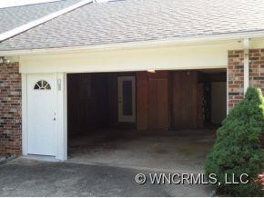 136 Carlton Drive - Photo 17