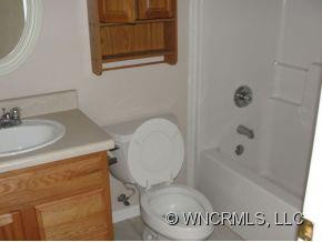 201 PEMBROOK RD - Photo 7