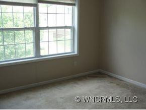 201 PEMBROOK RD - Photo 8