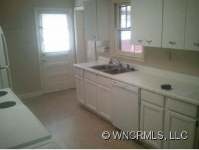 107 Eastwood Avenue - Photo 3