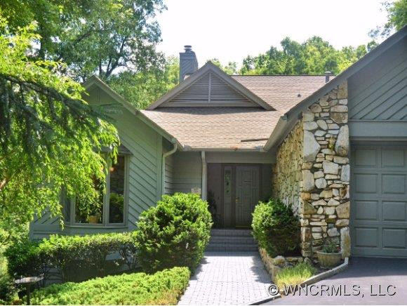 704 KENMURE DRIVE
