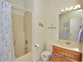 704 KENMURE DRIVE - Photo 18