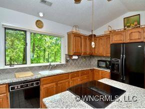 704 KENMURE DRIVE - Photo 7
