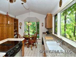 704 KENMURE DRIVE - Photo 8