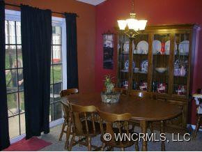 24 VILLAGE STREET - Photo 8