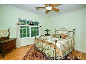 20 Whitlow Drive - Photo 17