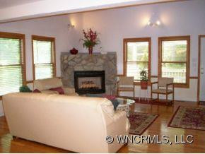 815 Davis Circle - Photo 12