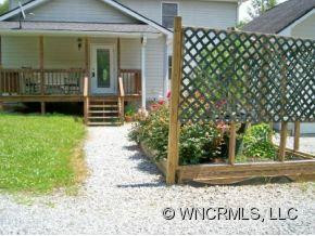 815 Davis Circle - Photo 3