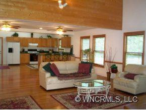 815 Davis Circle - Photo 7