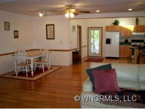 815 Davis Circle - Photo 9