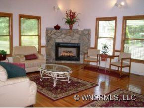 815 Davis Circle - Photo 10