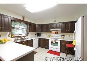 27 Glen Crest Drive - Photo 5