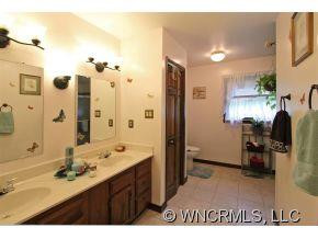 27 Glen Crest Drive - Photo 9