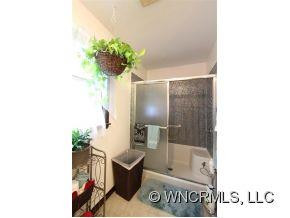 27 Glen Crest Drive - Photo 10