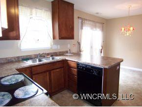 63 Farington Circle - Photo 5