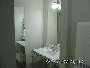 125 Clingman Ave Unit 102 - Photo 9
