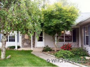 552 Woodfield Lane - Photo 2