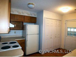 552 Woodfield Lane - Photo 6