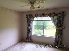 552 Woodfield Lane - Photo 9