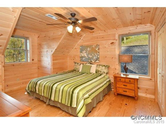 720 TRADITIONS WAY - Photo 16