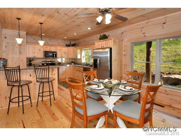 720 TRADITIONS WAY - Photo 9
