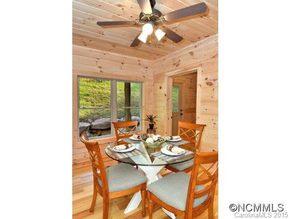720 TRADITIONS WAY - Photo 10