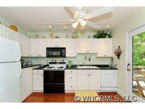 28 Pinehurst Road - Photo 14