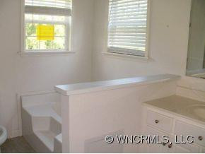 431 Spring Hollow Dr - Photo 10