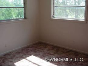 81 FLAT CREEK CHURCH RD - Photo 7