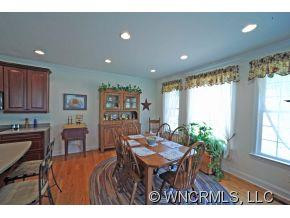 28 Woods Crossing Way - Photo 4