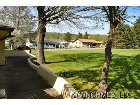127 Grandview Circle - Photo 3